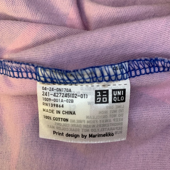 Uniqlo tees. - Picture 6 of 7